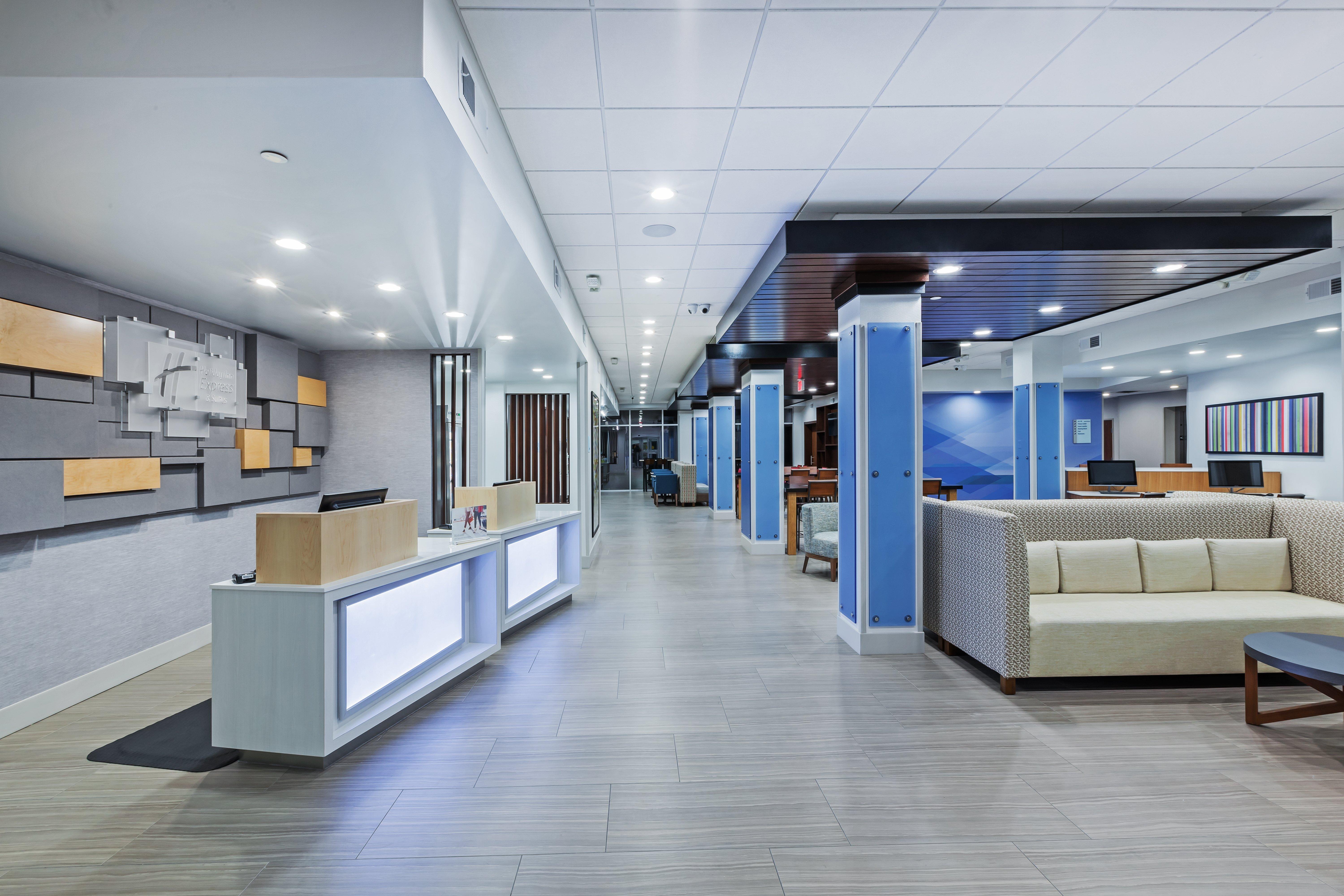 Holiday Inn Express & Suites - Coffeyville By Ihg Екстериор снимка